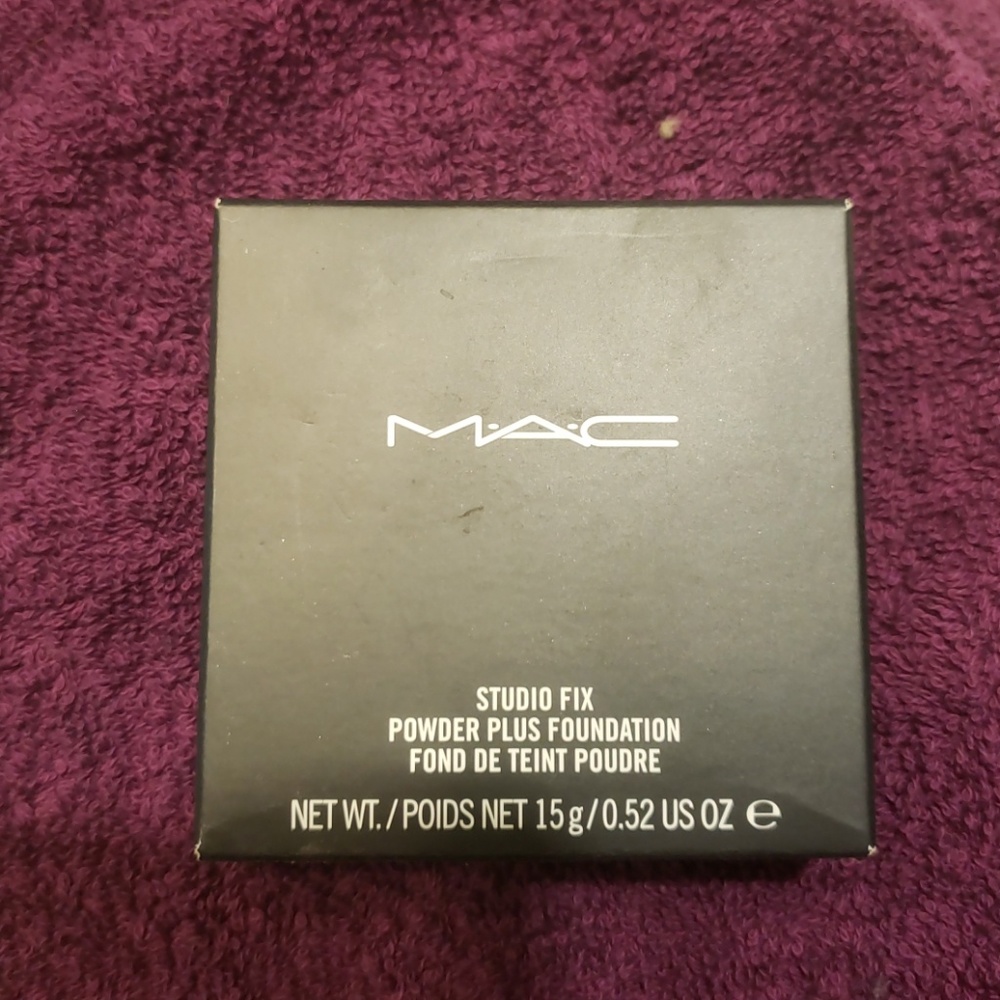 Mac nw20 studio fix powder plus foundation